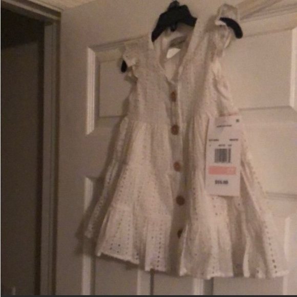 *** 2 outfits *** Girls Max Studio 2pc Outfit & White Eyelet Dress - Picture 4 of 9